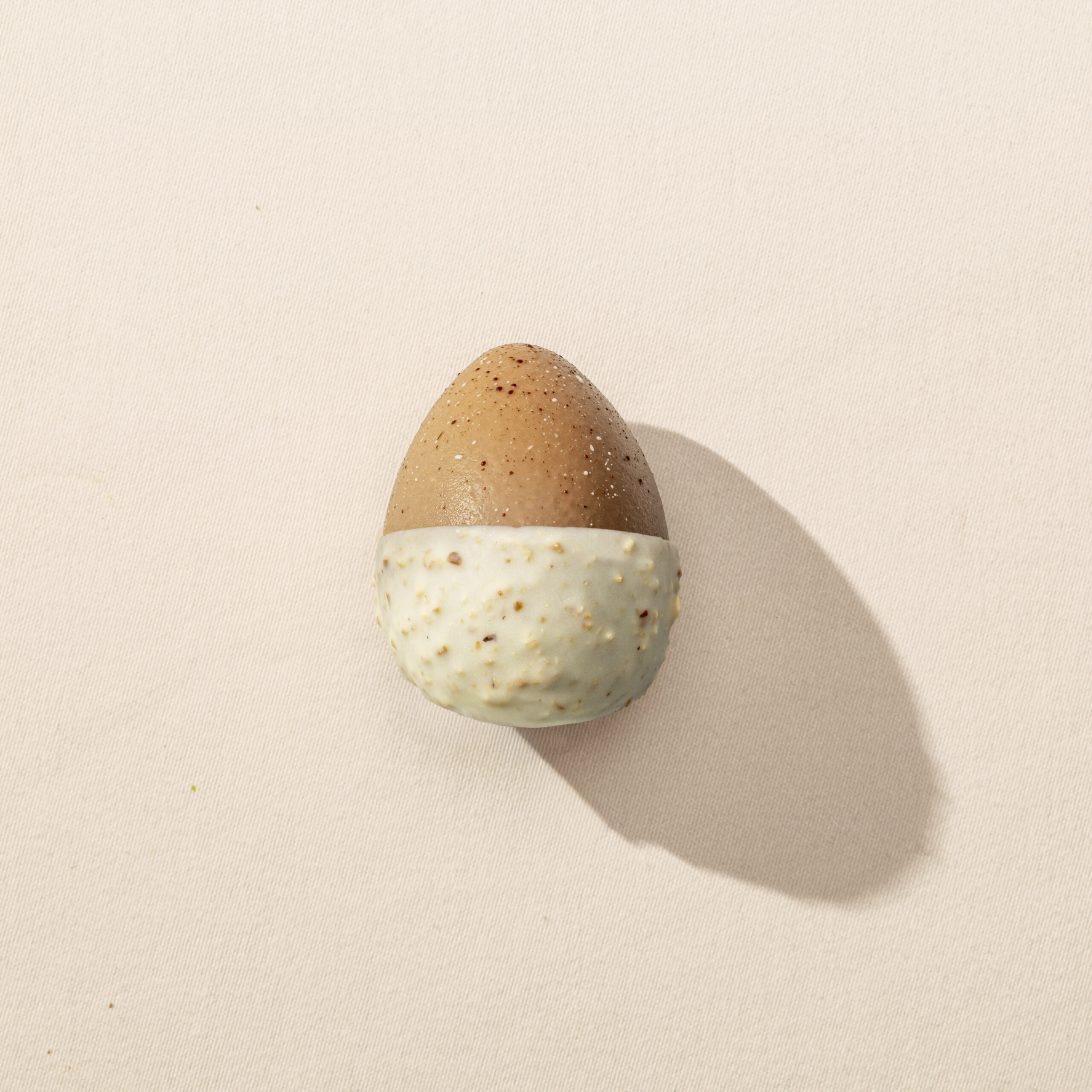 L'Œuf à la toque - blanc