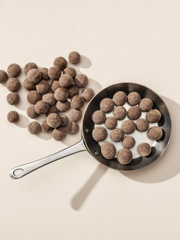 Noisettes enrobées de chocolat au lait